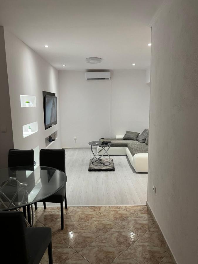 Apartments Pelja トロギール エクステリア 写真