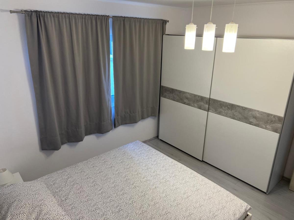 Apartments Pelja トロギール エクステリア 写真