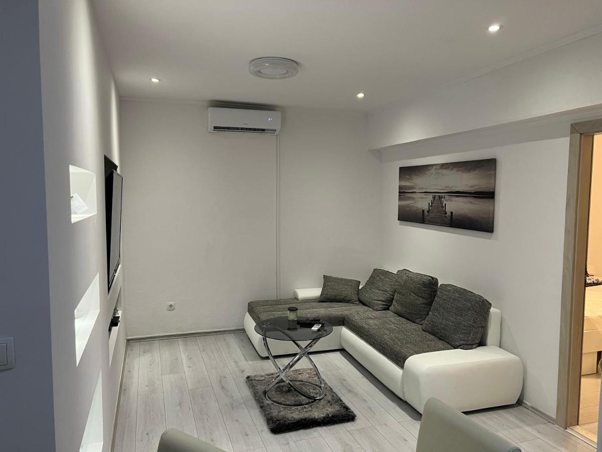Apartments Pelja トロギール エクステリア 写真