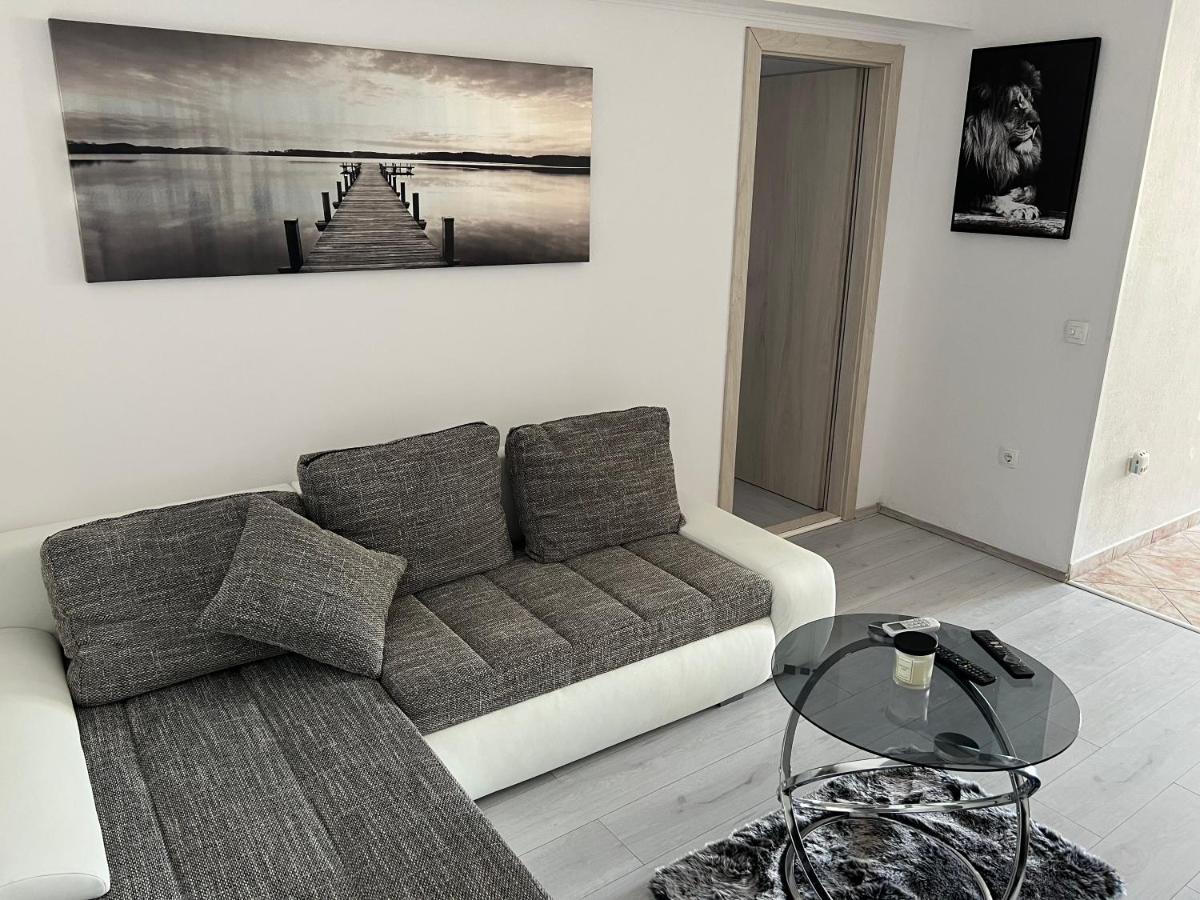 Apartments Pelja トロギール エクステリア 写真